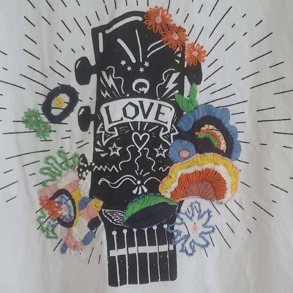 Embroidered Guitar Tee By Cream - Picture 2 of 9